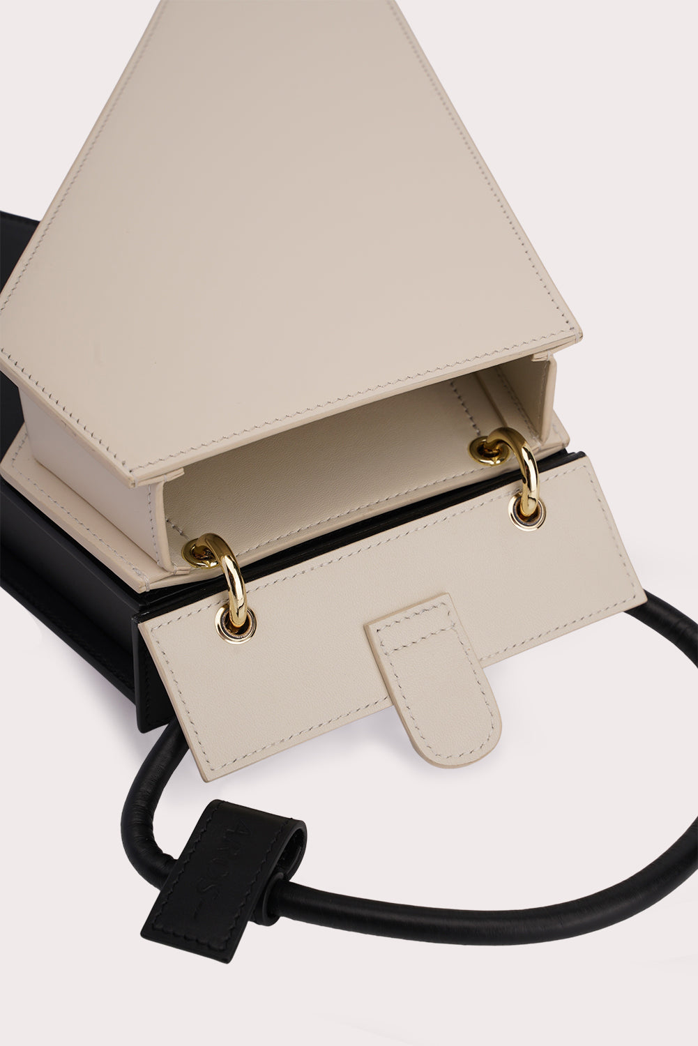Cruella Trapezoid Tapo Bag in Black and White - Aros