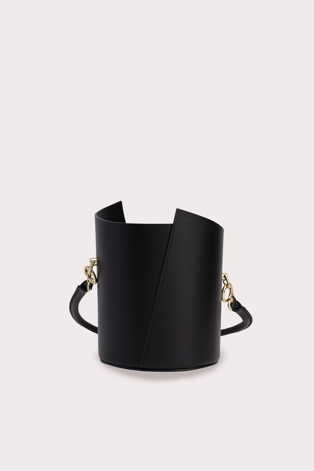 Curved Handle Birkie Bag in Black - Aros