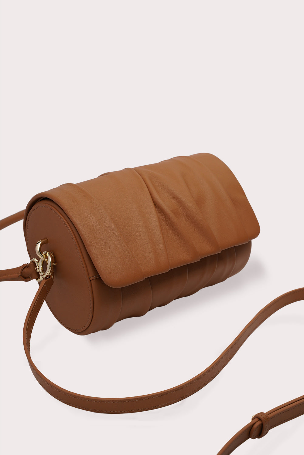 Curved Handle Dundee Bag in Caramel - Aros