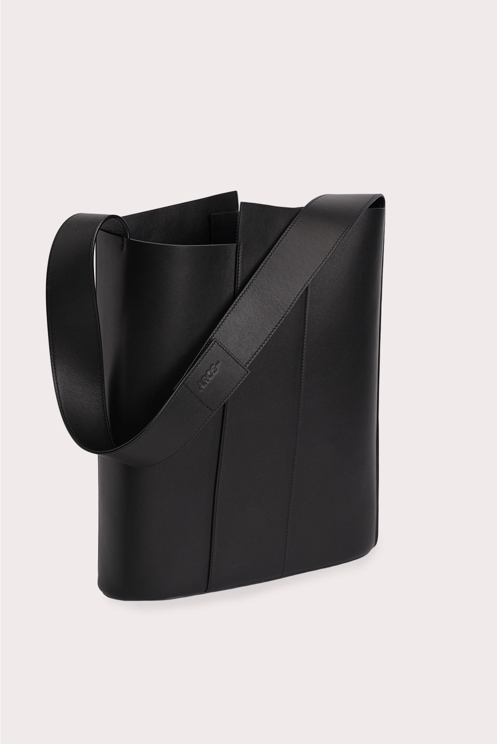 Odd-Tote Bag in Black - Aros